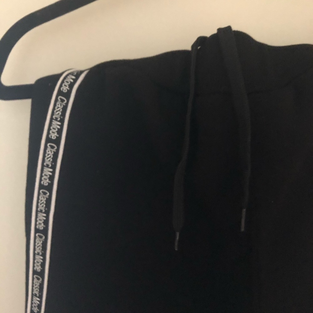 ✅Black pants, haven't worn before, 14 year old! - Picture 2 of 4